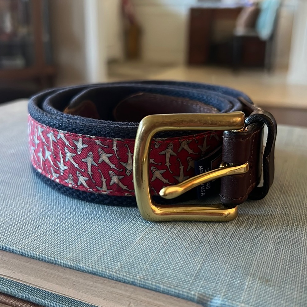 Vineyard Vines Shark Belt